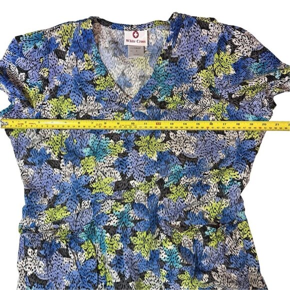 WHITE CROSS Floral Scrub Top‎ Size Size Small Multicolor Medical Uniform Nurses - Picture 9 of 12